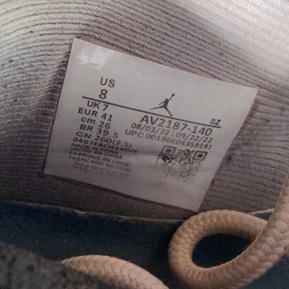 Nike Air Jordan 11 Retro Low - Picture 9 of 9